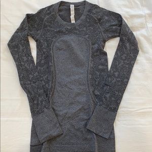 Long sleeve lululemon top